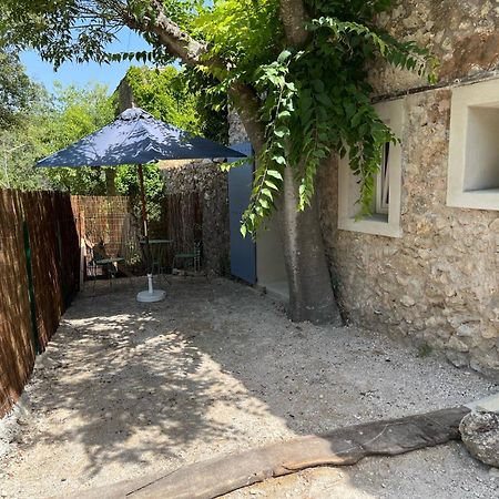 La Parenthese Du Var - Chambre D'Hotes Petits Dejeuners Inclus Et Terrasse Ombragee Saint-Antonin-du-Var Extérieur photo
