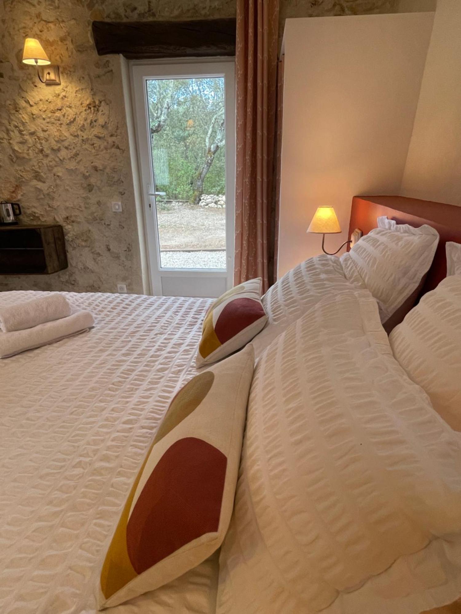 La Parenthese Du Var - Chambre D'Hotes Petits Dejeuners Inclus Et Terrasse Ombragee Saint-Antonin-du-Var Extérieur photo