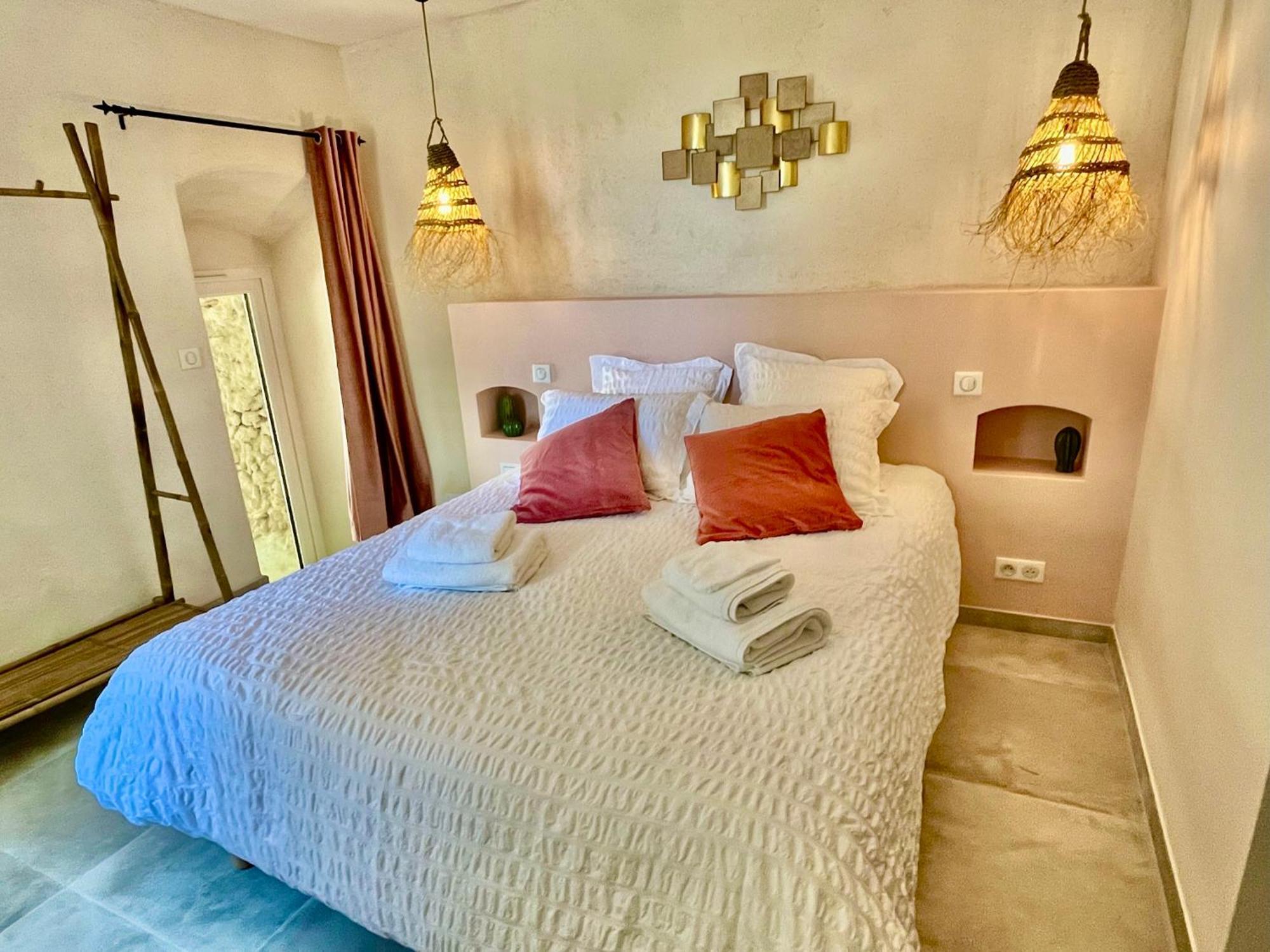 La Parenthese Du Var - Chambre D'Hotes Petits Dejeuners Inclus Et Terrasse Ombragee Saint-Antonin-du-Var Extérieur photo